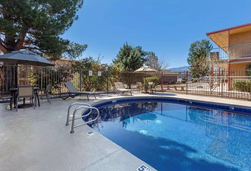 فندق Best Western Cottonwood Inn