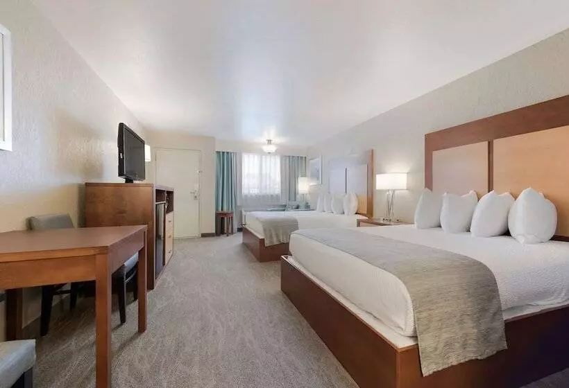 Отель Best Western Foothills Inn