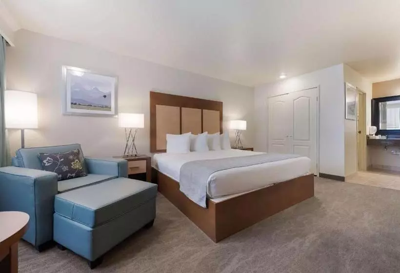 Отель Best Western Foothills Inn
