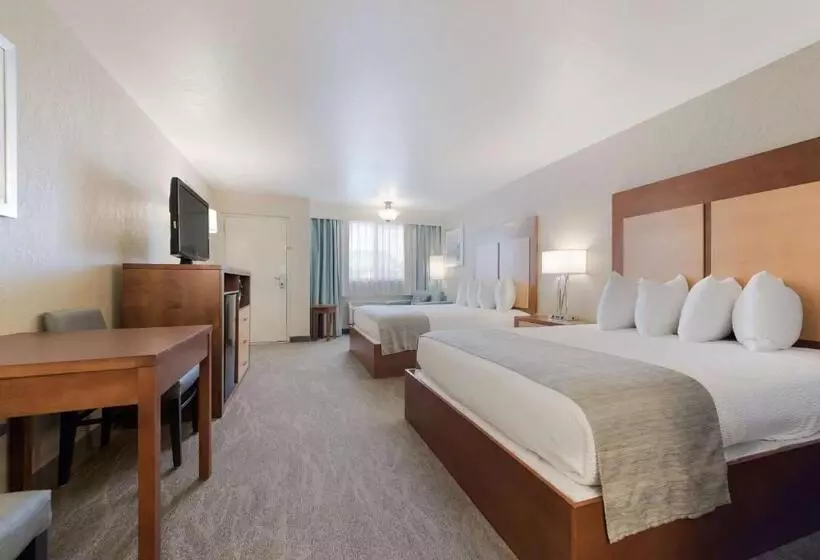 Отель Best Western Foothills Inn