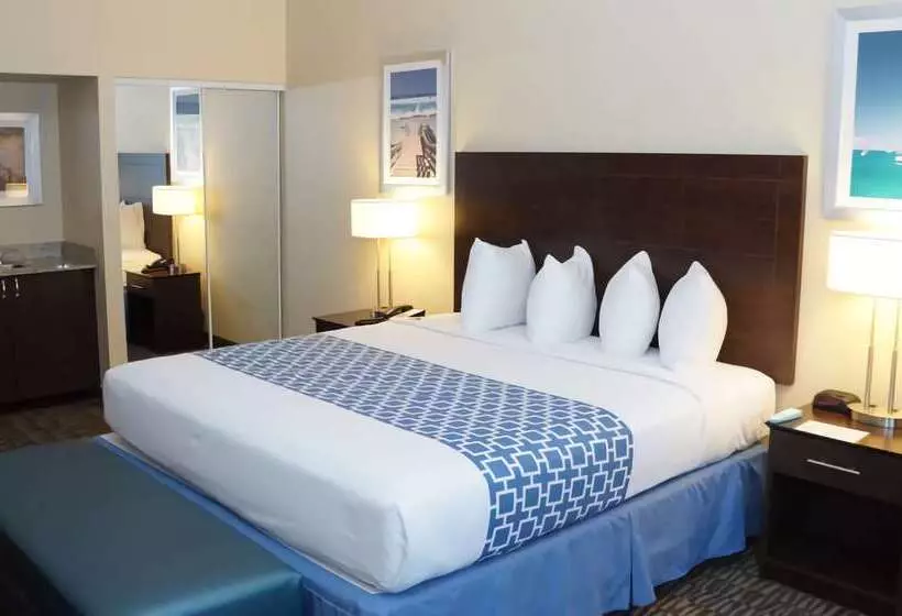 בית מלון כפרי Best Western Naples Plaza