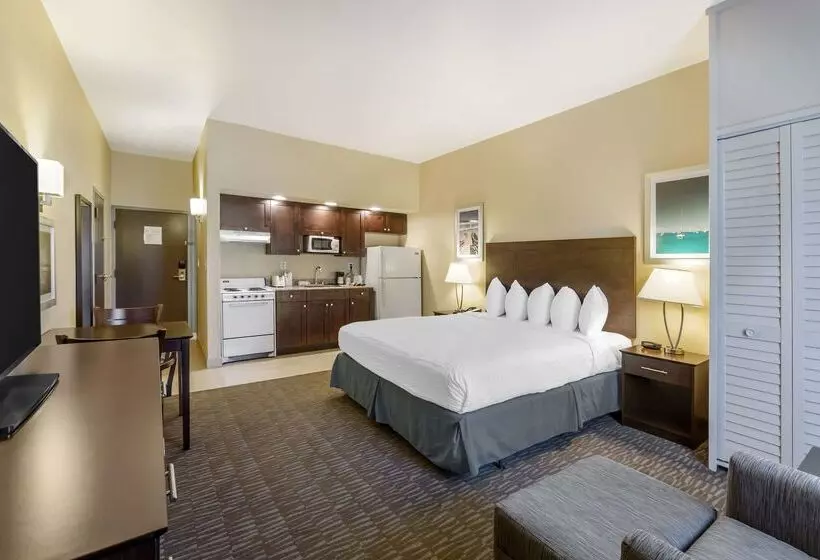 בית מלון כפרי Best Western Naples Plaza