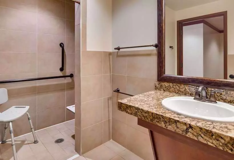 فندق Best Western Plus Greenwell Inn