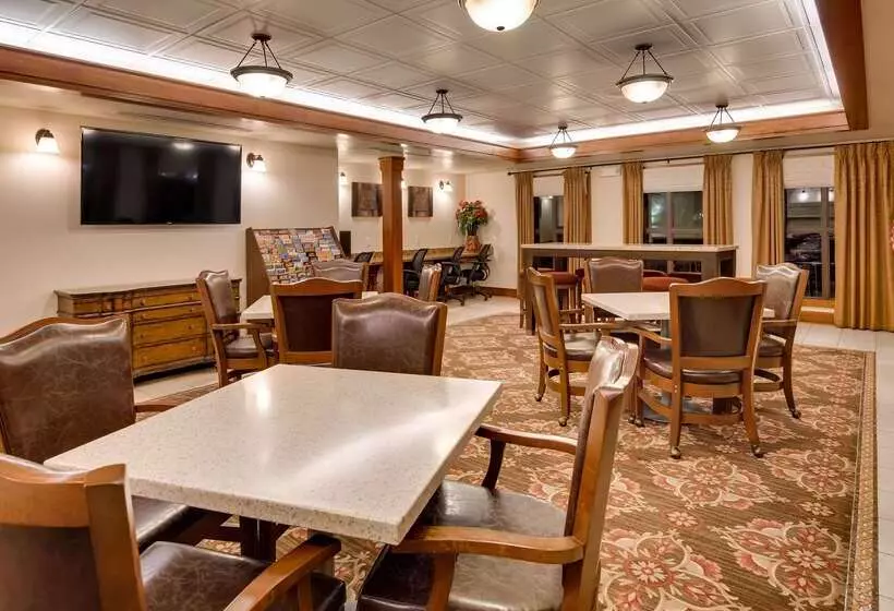 فندق Best Western Plus Greenwell Inn