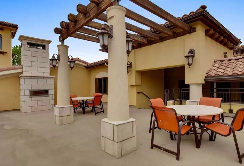 فندق Best Western Plus Greenwell Inn