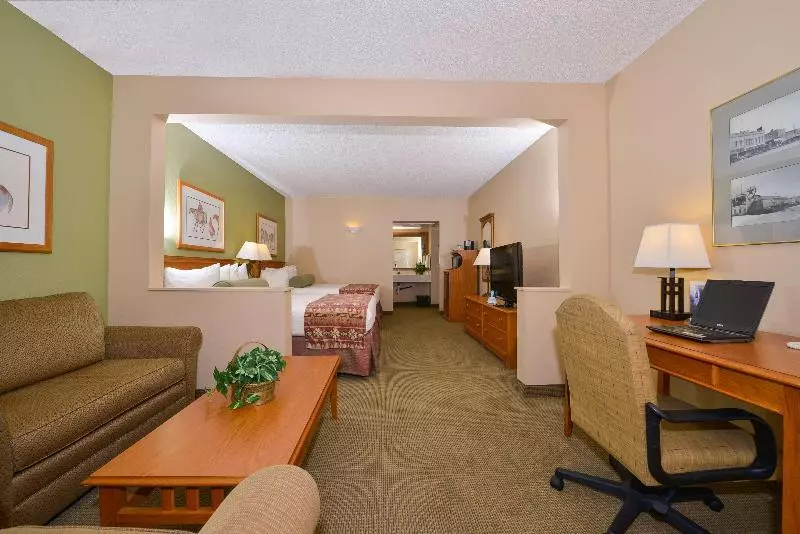 Otel Best Western Plus Kings Inn And Suites