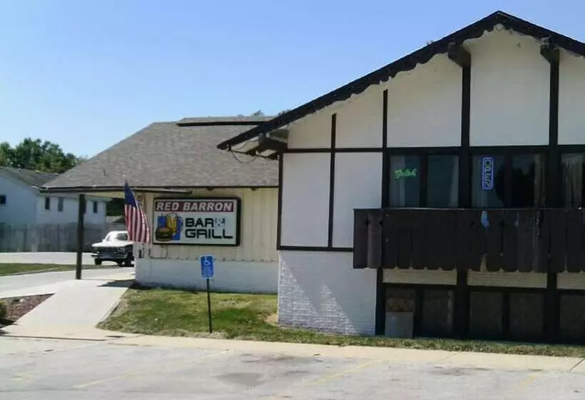 ホテル Budget Inn & Suites