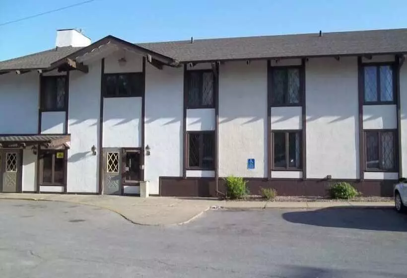 ホテル Budget Inn & Suites