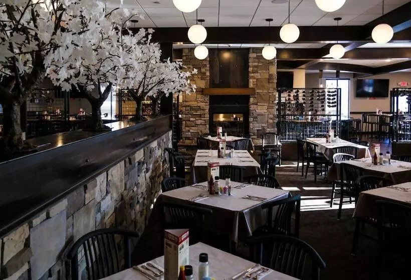 Copper King Convention Center, Ascend Hotel Collection