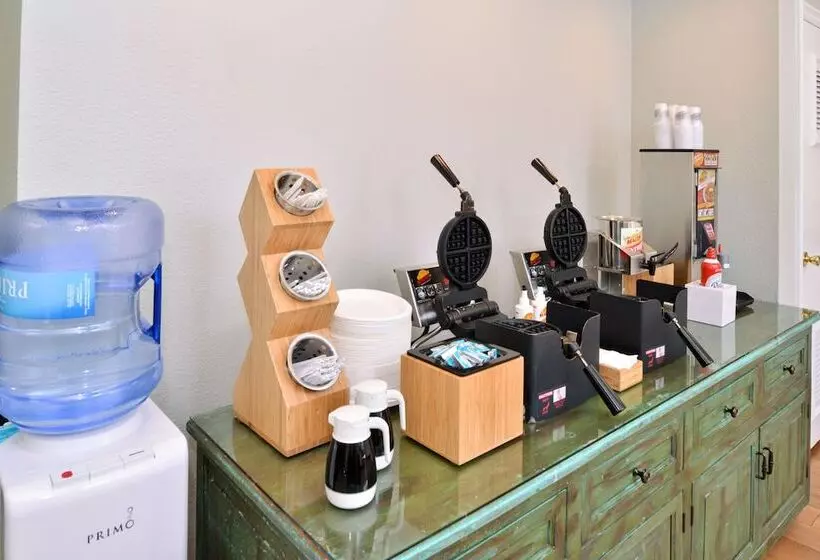 酒店 Dana Point Marina Inn