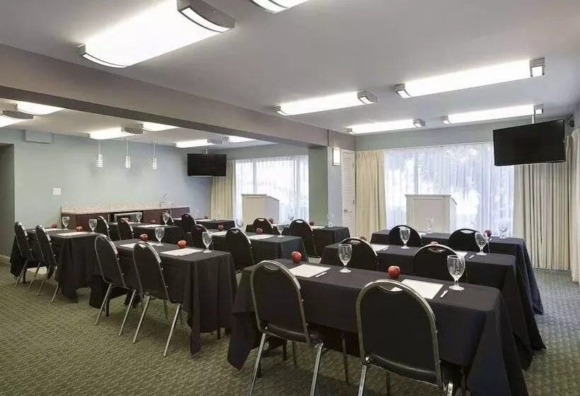 فندق Dayton House Resort   Bw Signature Collection