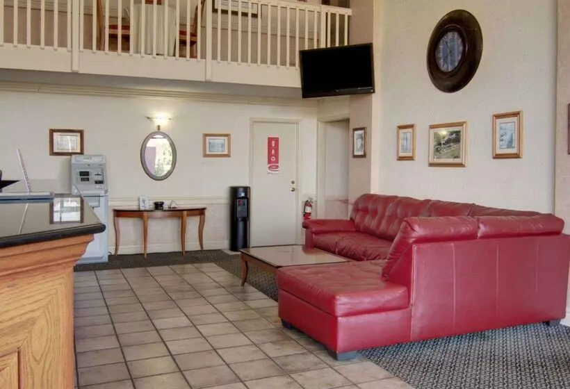 فندق Rodeway Inn Conference Center El Dorado