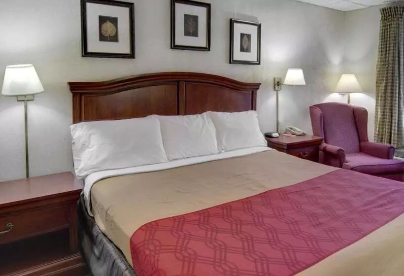 فندق Rodeway Inn Conference Center El Dorado