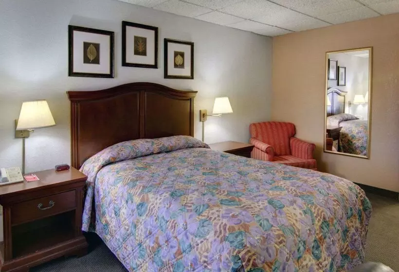 فندق Rodeway Inn Conference Center El Dorado