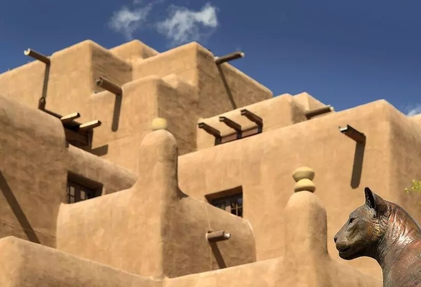 Отель Inn & Spa At Loretto