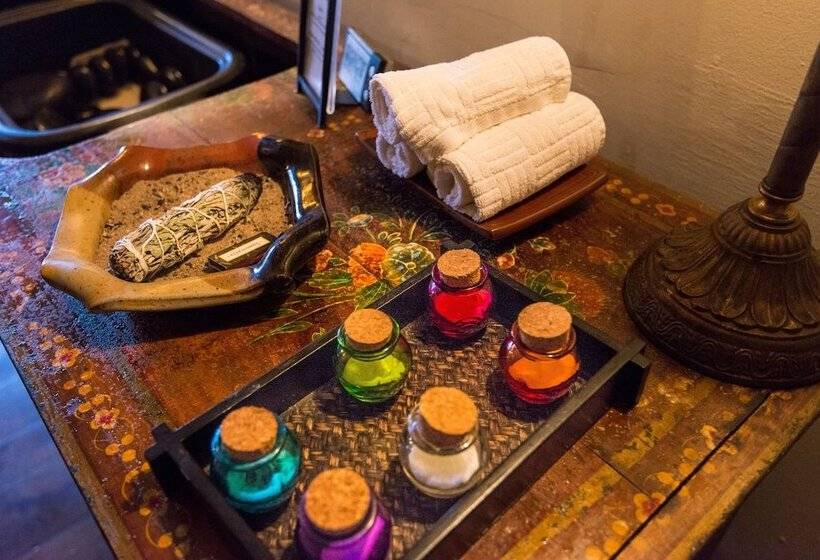فندق Inn & Spa At Loretto