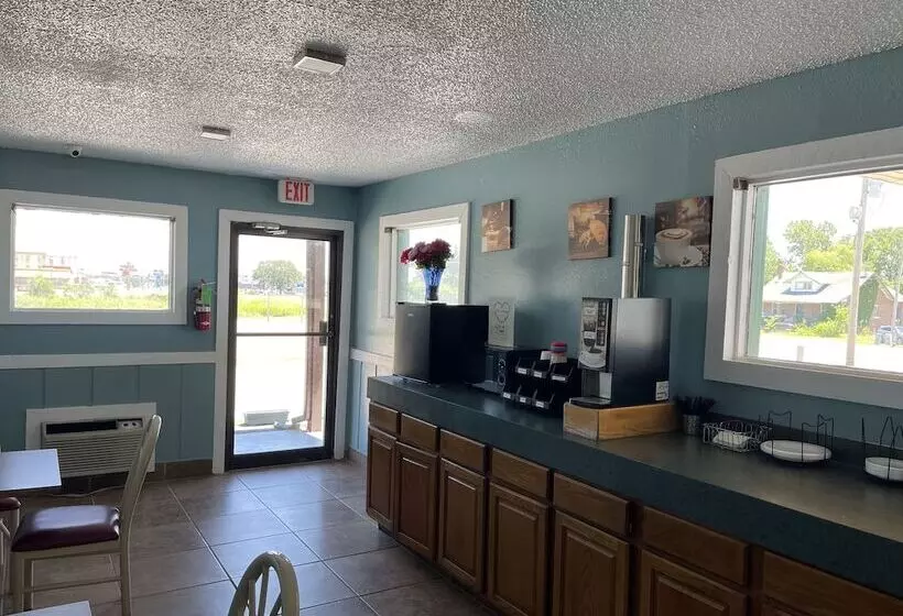 בית מלון כפרי Kansas Inn