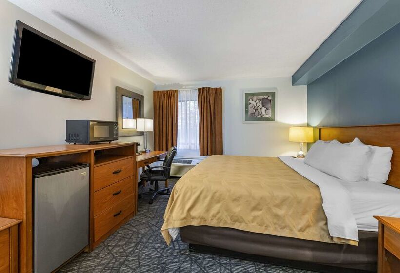 Отель Quality Inn Austintown Youngstown West