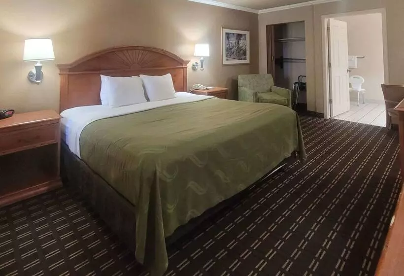 בית מלון כפרי Quality Inn Casa Grande I 10