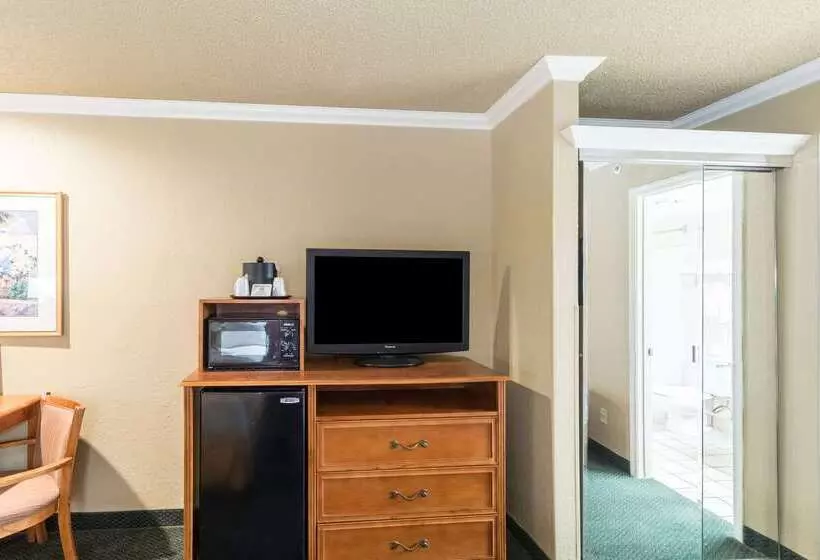 בית מלון כפרי Quality Inn Casa Grande I 10