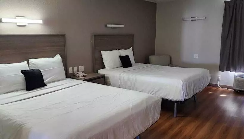 ホテル Red Lion Inn & Suites Pontoon Beach