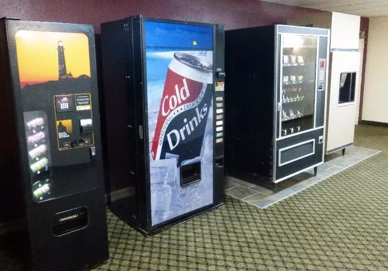 ホテル Red Roof Inn & Suites Piqua  I75