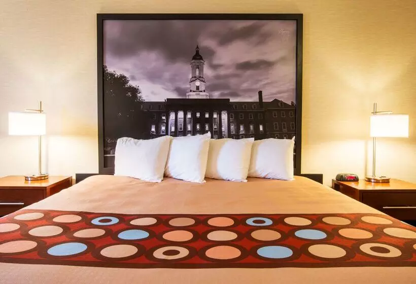 هتل Super 8 By Wyndham State College