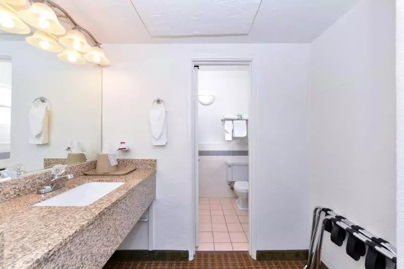 בית מלון כפרי The Classic Desert Aire