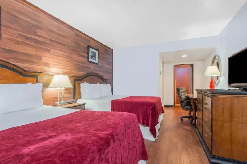 ホテル The Days Inn University