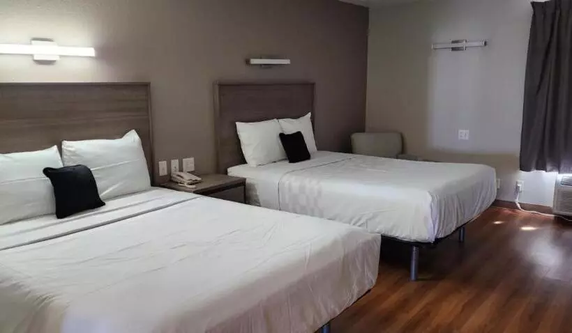 ホテル Red Lion Inn & Suites Pontoon Beach