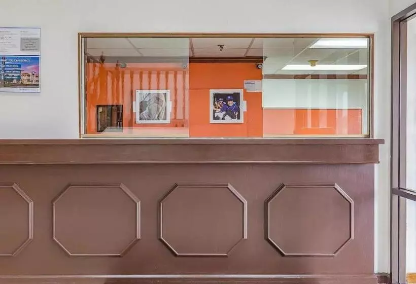 ホテル Red Lion Inn & Suites Pontoon Beach