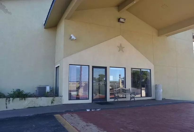 모텔 Hill Country Inn