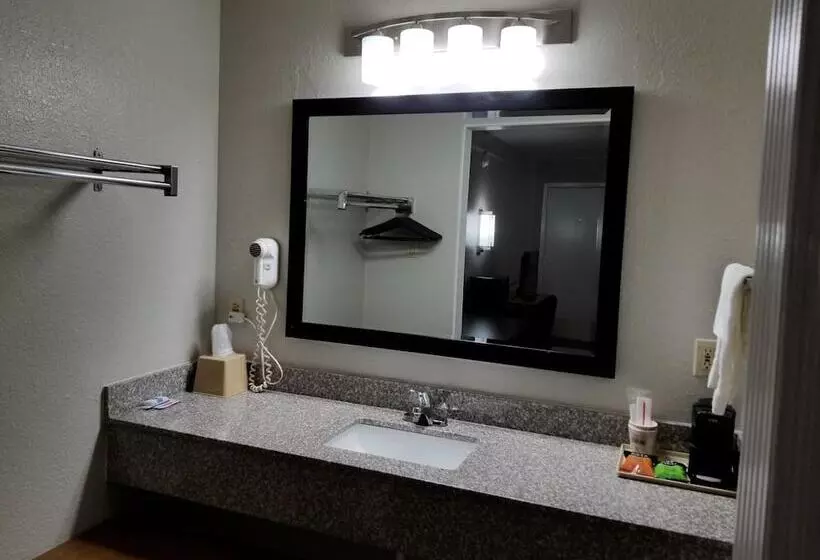 모텔 Hill Country Inn