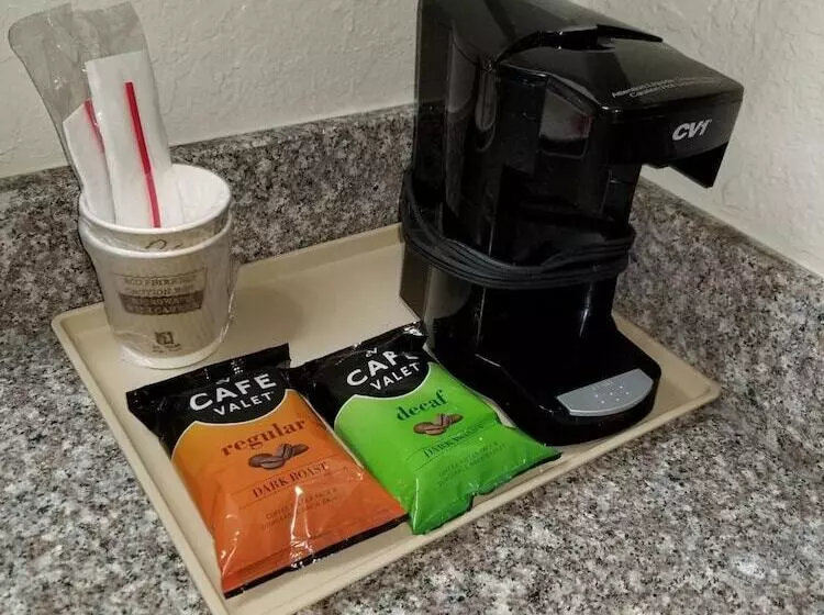 모텔 Hill Country Inn