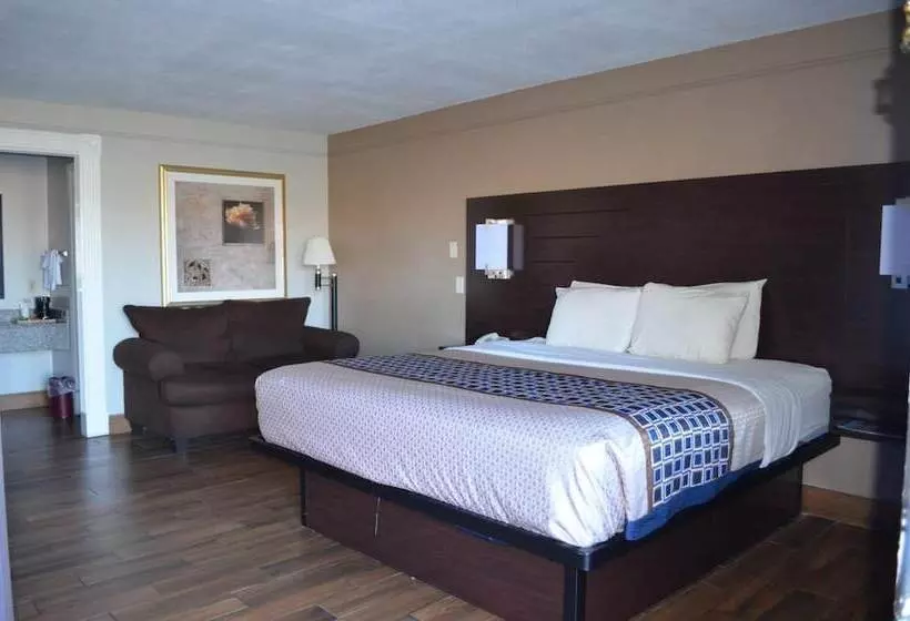 모텔 Hill Country Inn