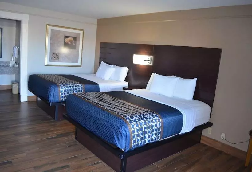 모텔 Hill Country Inn