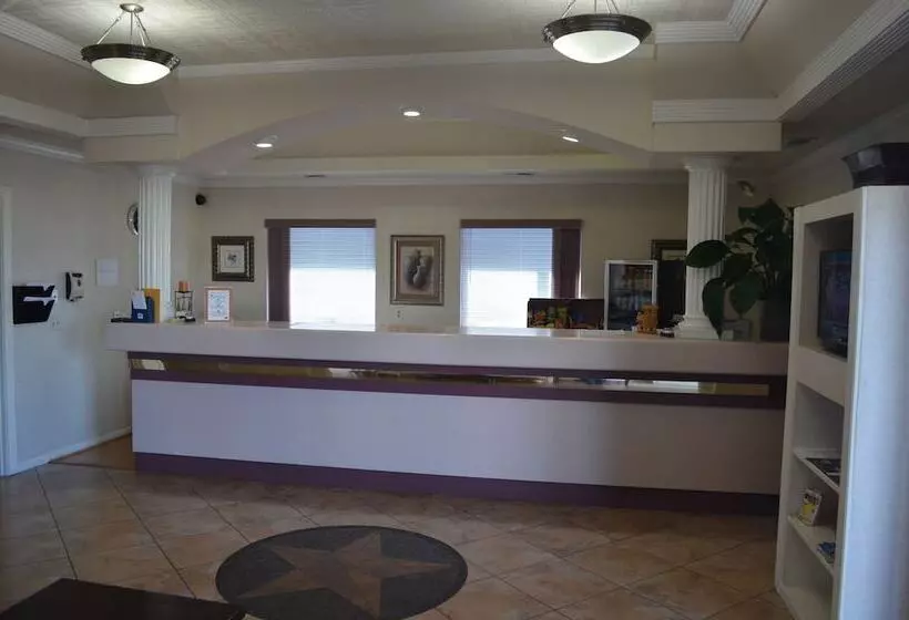 모텔 Hill Country Inn