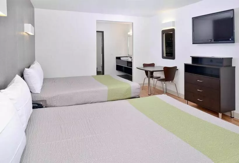 فندق Studio 6 Commerce Ca