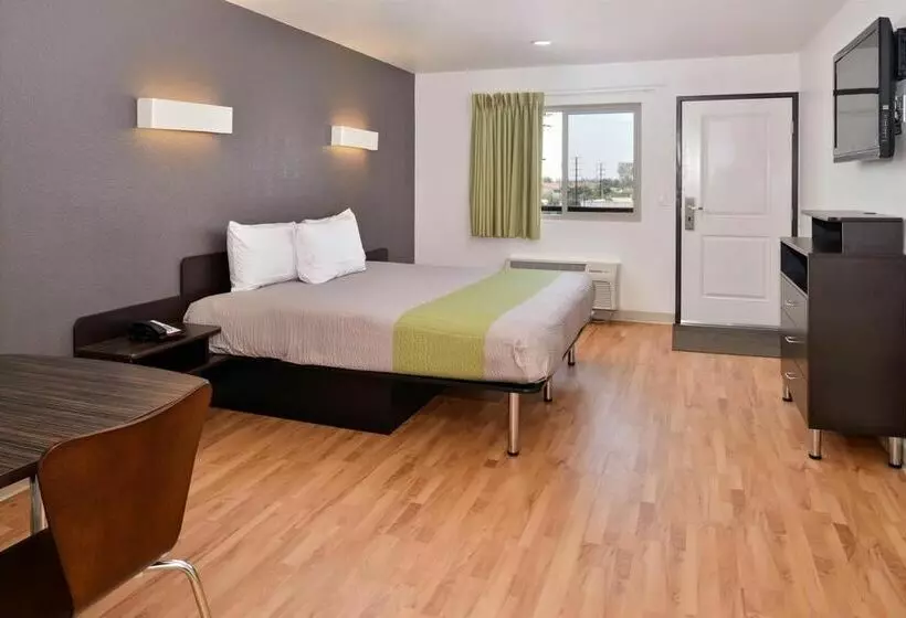 فندق Studio 6 Commerce Ca