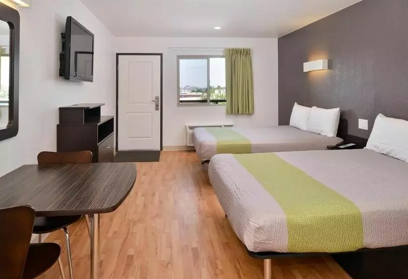 فندق Studio 6 Commerce Ca