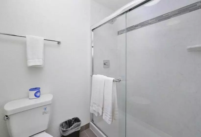 فندق Studio 6 Commerce Ca