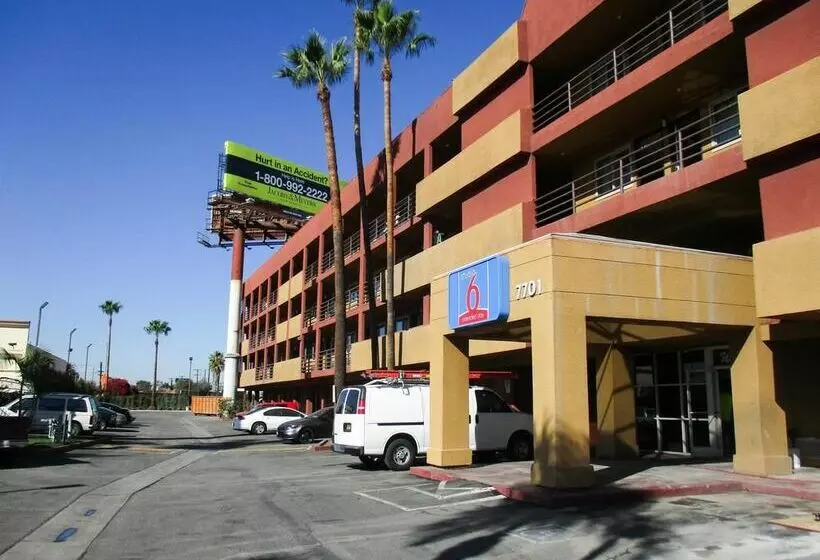 فندق Studio 6 Commerce Ca