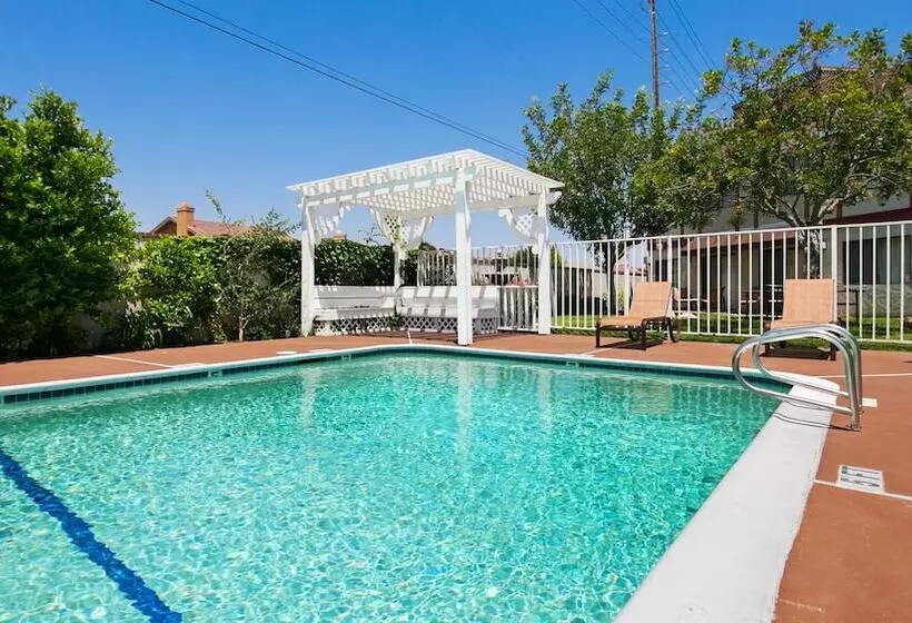 فندق Best Western Westminster Inn