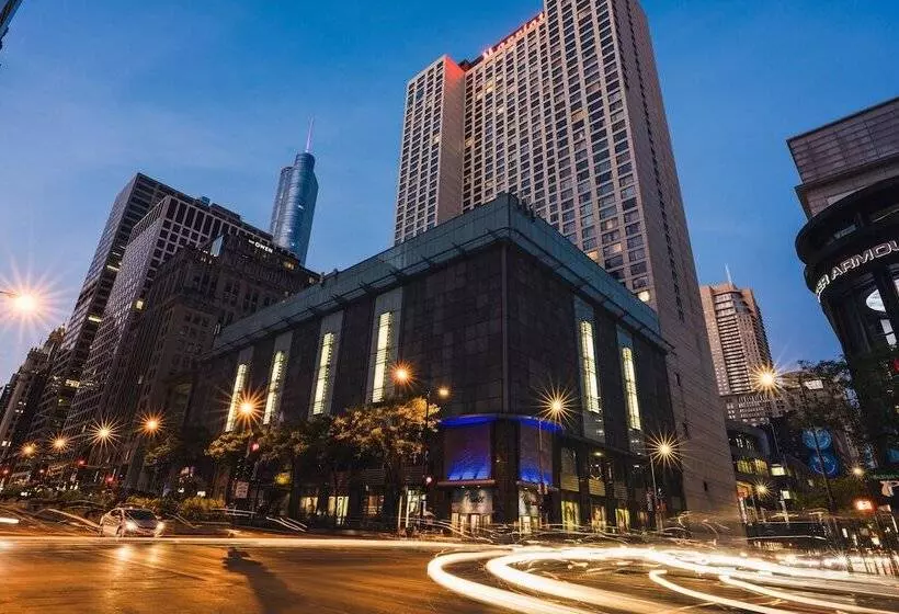 هتل Chicago Marriott Downtown Magnificent Mile