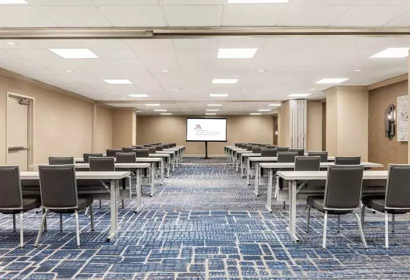 هتل Chicago Marriott Downtown Magnificent Mile