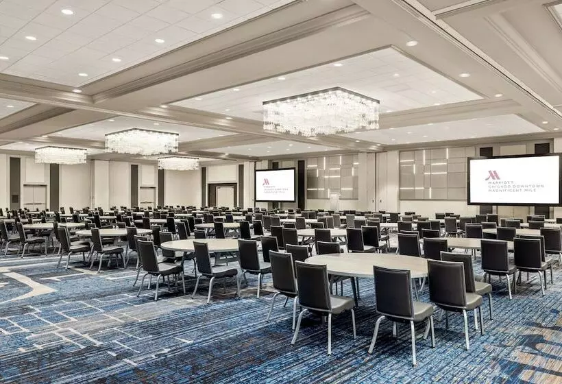 هتل Chicago Marriott Downtown Magnificent Mile