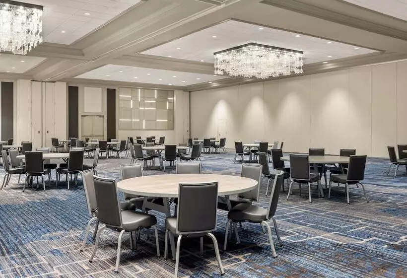 هتل Chicago Marriott Downtown Magnificent Mile