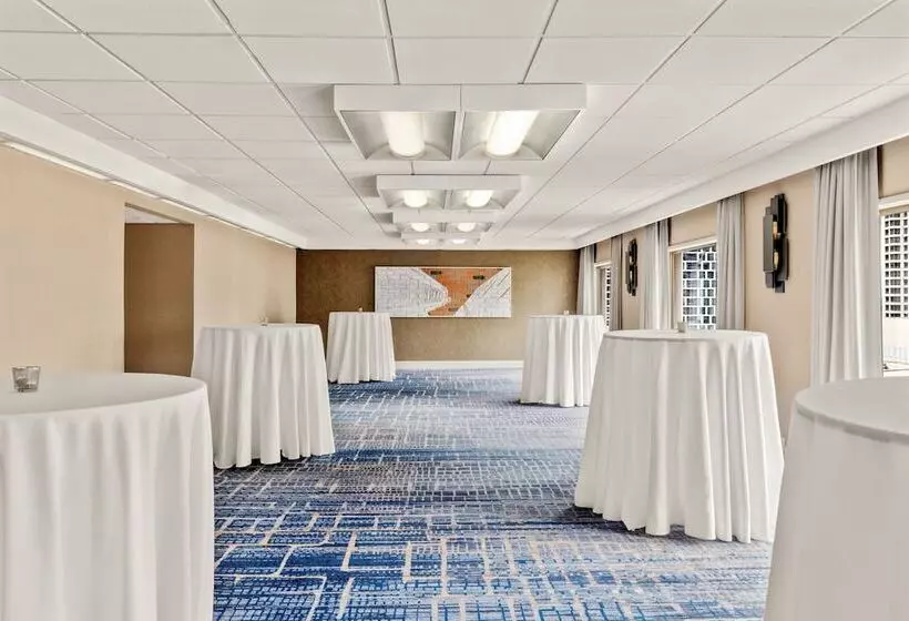 هتل Chicago Marriott Downtown Magnificent Mile