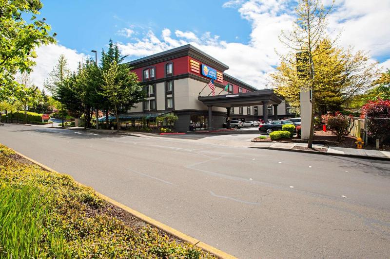 هتل Comfort Inn & Suites Sea Tac Airport