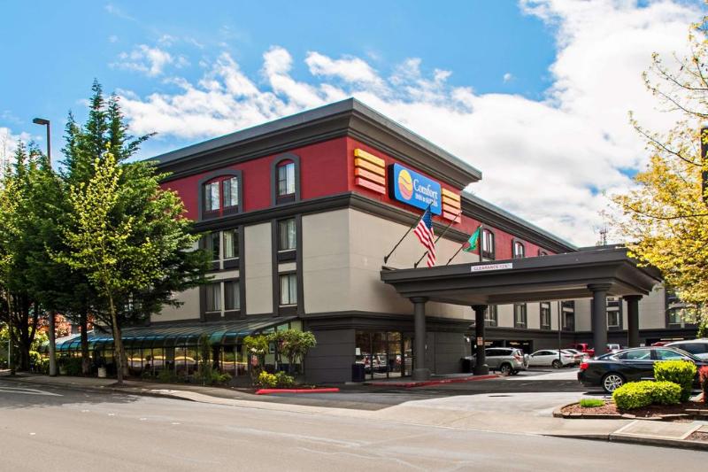 هتل Comfort Inn & Suites Sea Tac Airport